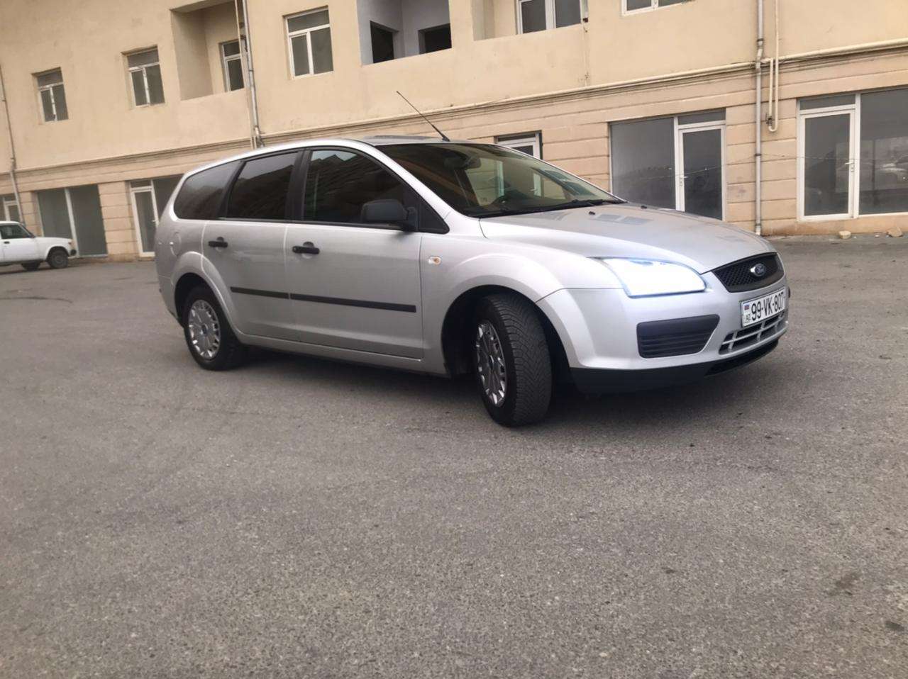 Ford Focus, 2005 il, 1.4 L, 275 000 km