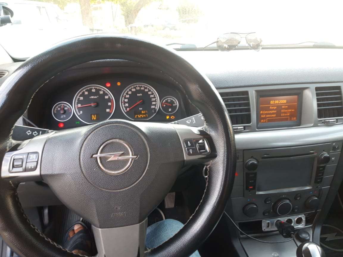 Opel Vectra, 2008 il, 1.8 L, 272 000 km