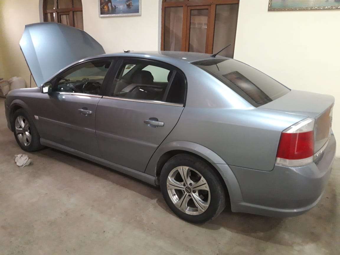 Opel Vectra, 2008 il, 1.8 L, 272 000 km
