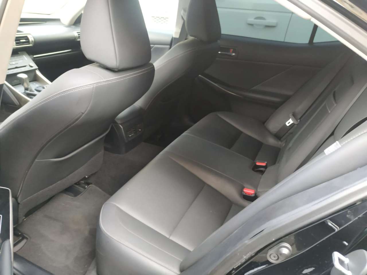 Lexus IS 200, 2015 il, 2.0 L, 48 000 km
