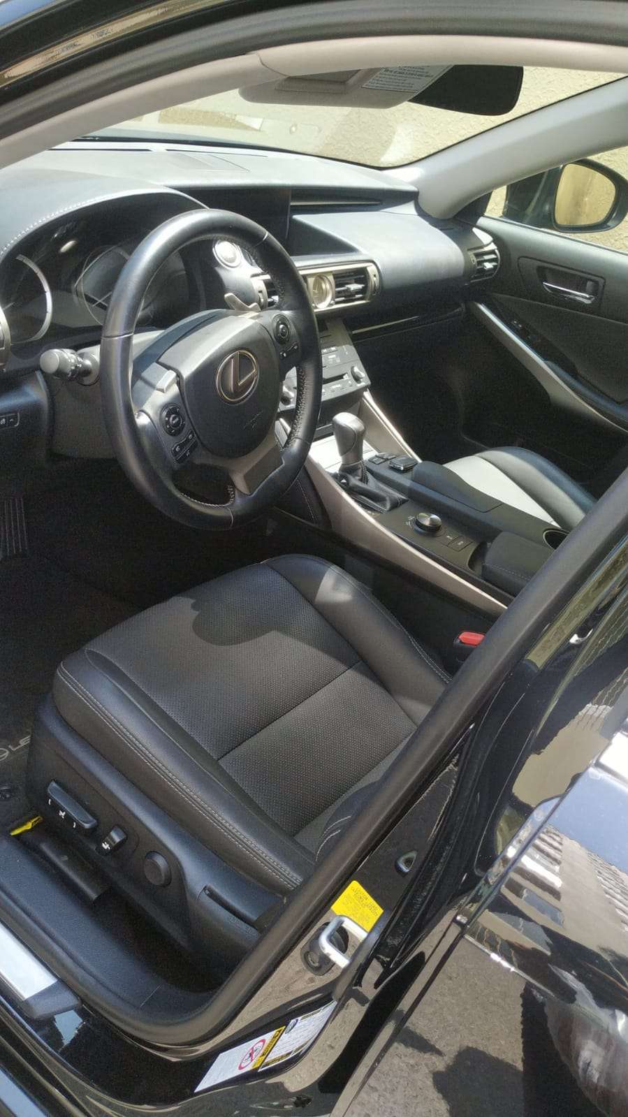 Lexus IS 200, 2015 il, 2.0 L, 48 000 km