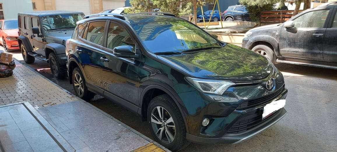 Toyota RAV4, 2016 il, 2.0 L, 174 453 km