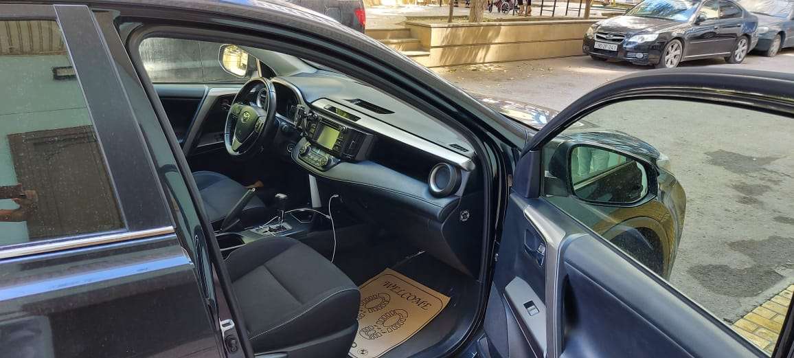 Toyota RAV4, 2016 il, 2.0 L, 174 453 km