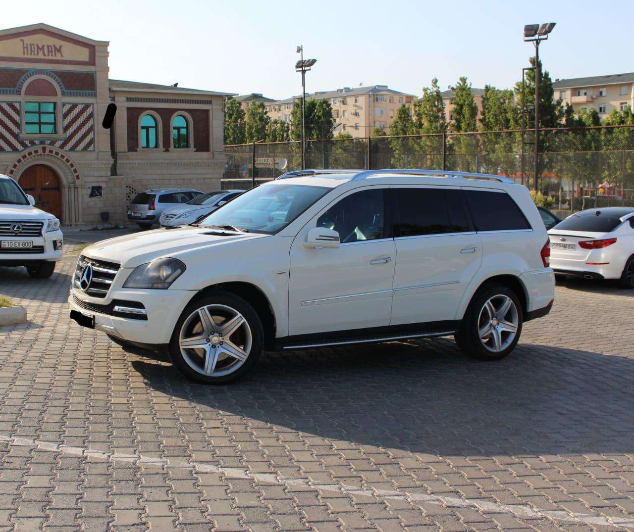 Mercedes GL 500, 2011 il, 5.5 L, 130 000 km