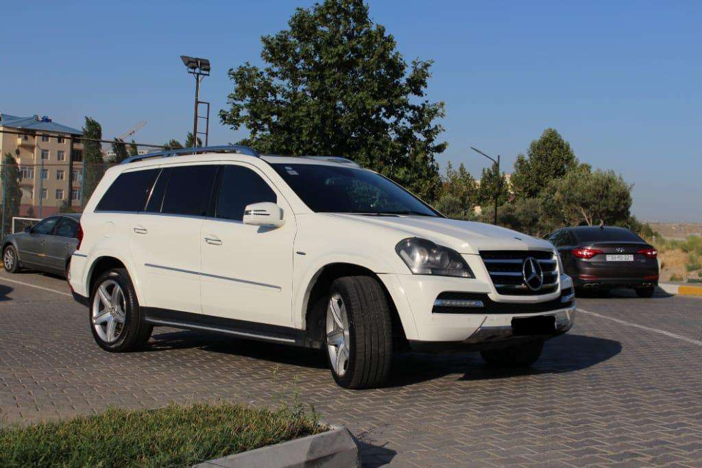Mercedes GL 500, 2011 il, 5.5 L, 130 000 km