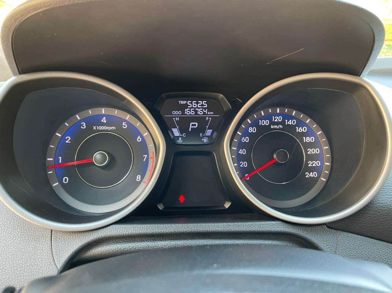 Hyundai Elantra, 2013 il, 1.8 L, 166 000 km