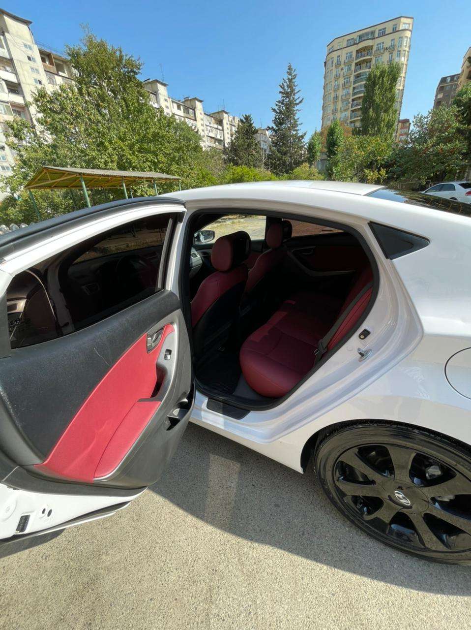 Hyundai Elantra, 2013 il, 1.8 L, 166 000 km