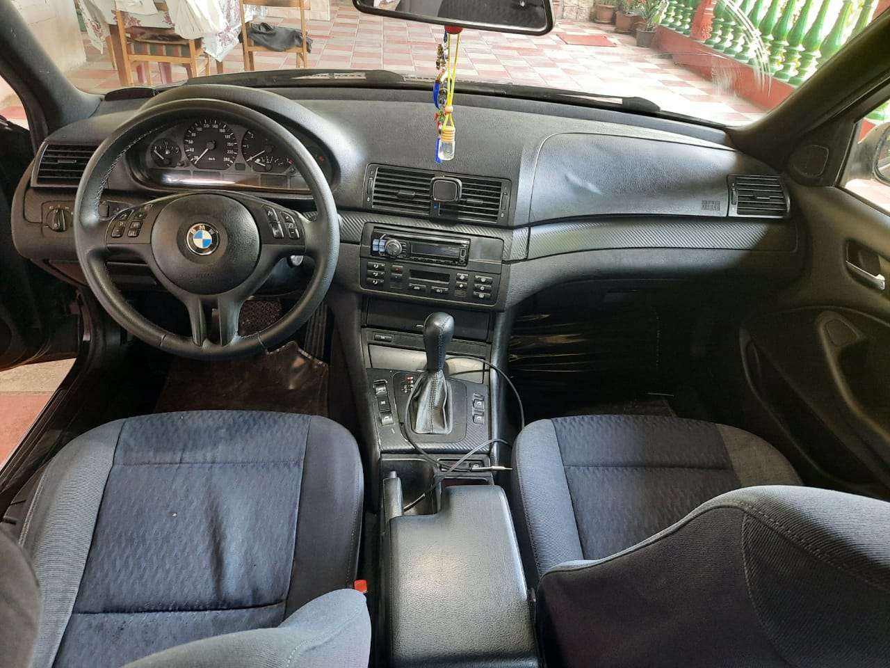 BMW 318, 2003 il, 2.0 L, 396 500 km