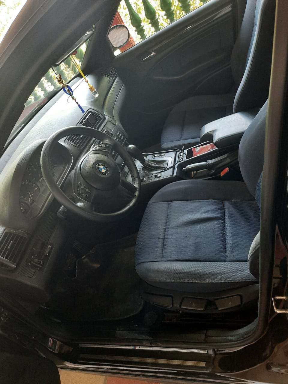 BMW 318, 2003 il, 2.0 L, 396 500 km