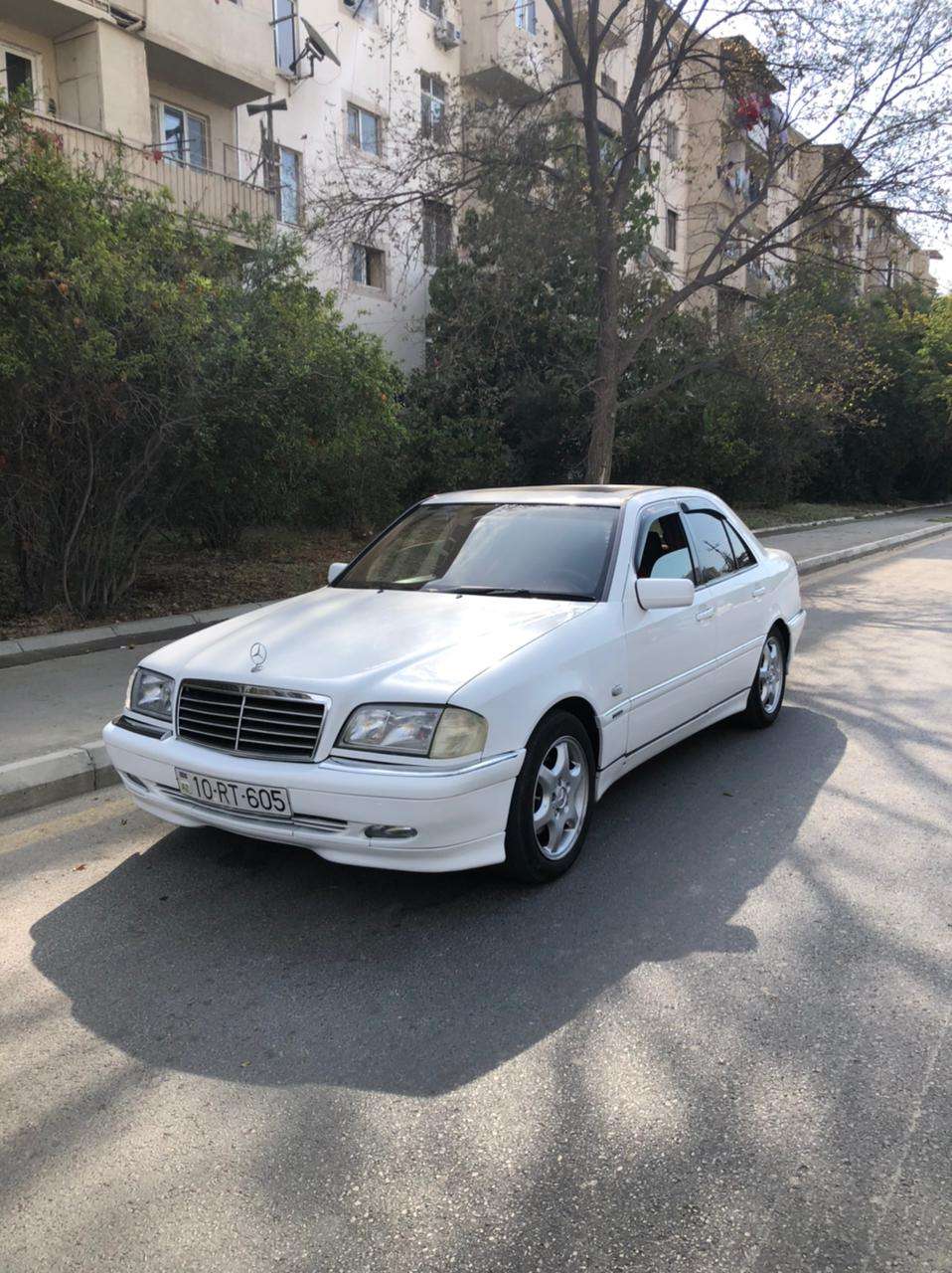 Mercedes C 240, 1998 il, 2.4 L, 345 000 km