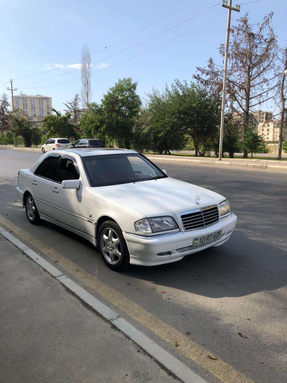Mercedes C 240, 1998 il, 2.4 L, 345 000 km