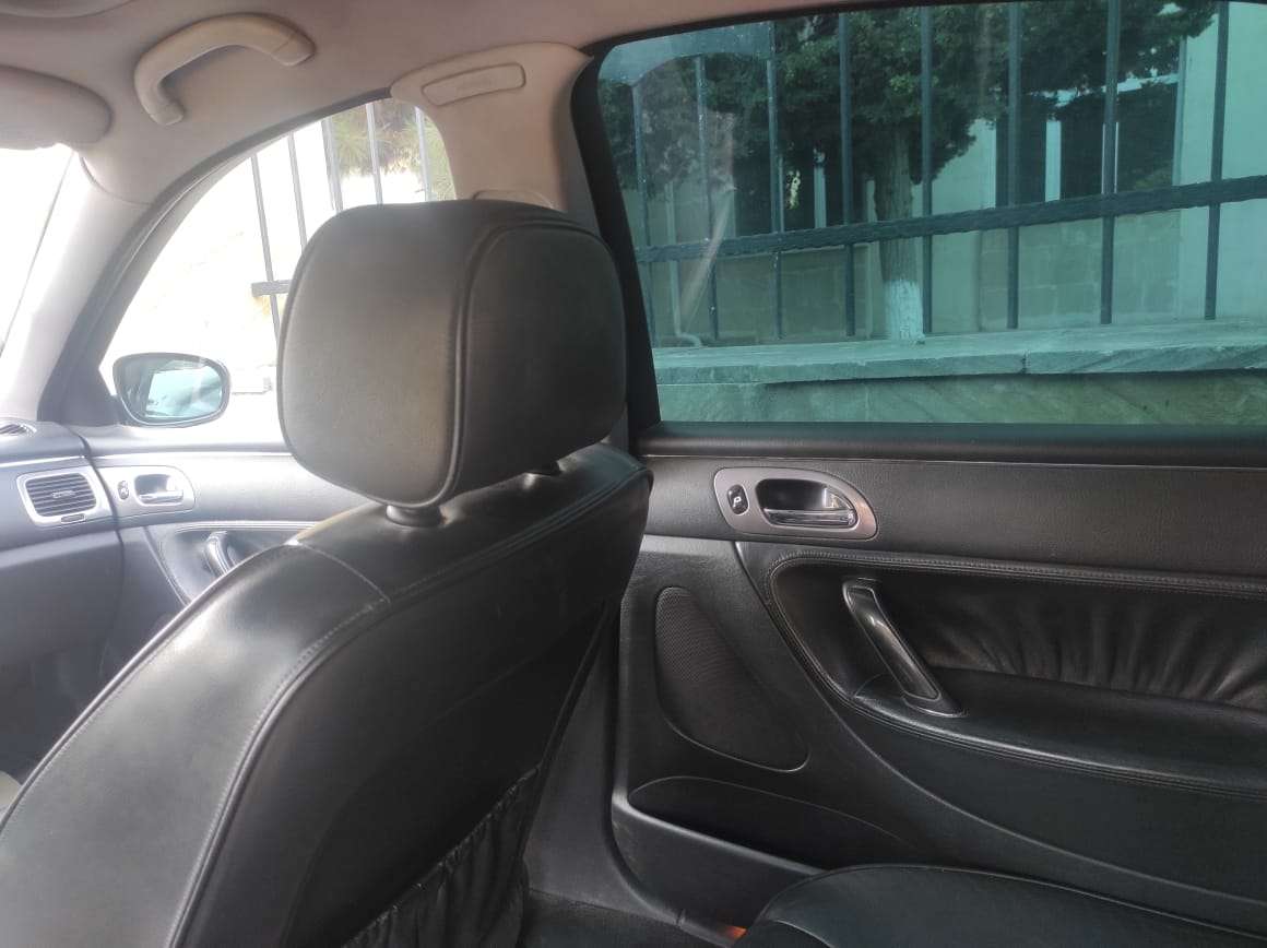 Peugeot 607, 2006 il, 3.0 L, 285 000 km