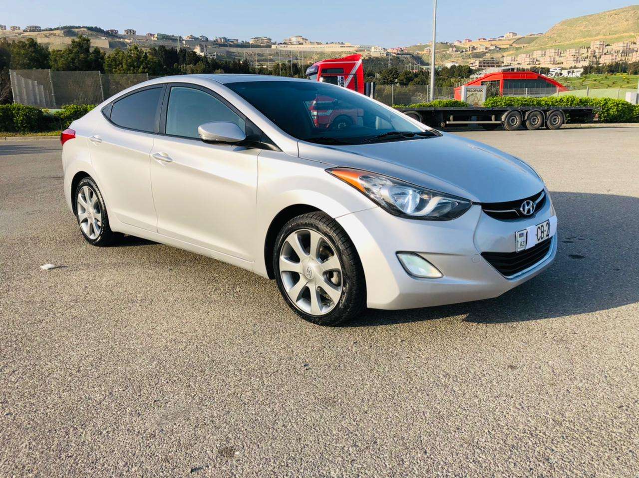Hyundai Elantra, 2012 il, 1.8 L, 160 934 km