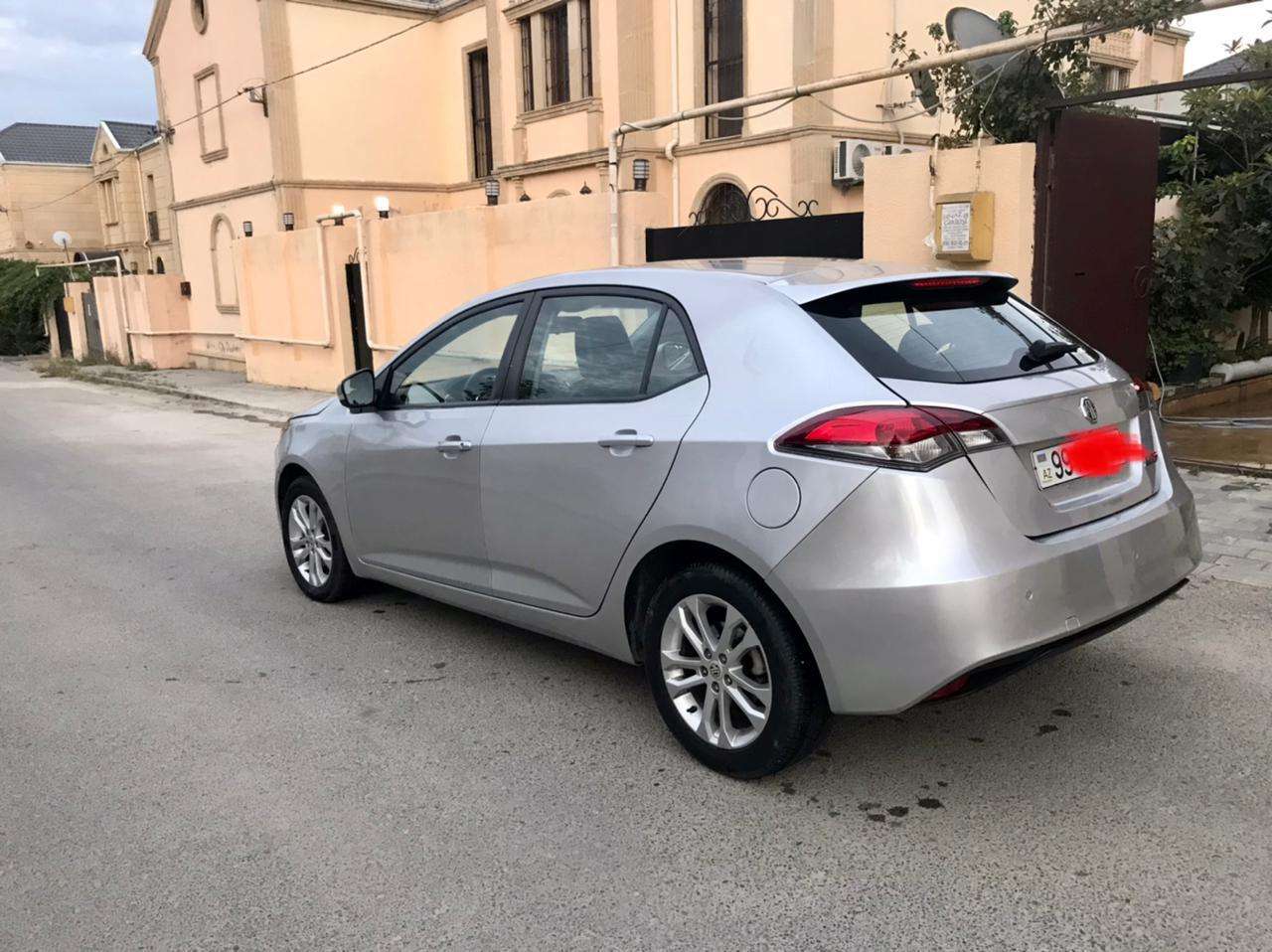 MG 5, 2014 il, 1.5 L, 100 000 km