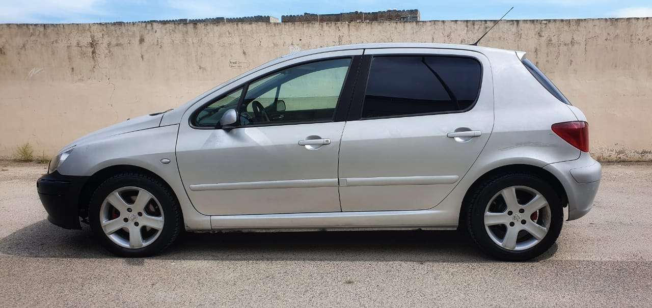 Peugeot 307, 2003 il, 2.0 L, 280 000 km