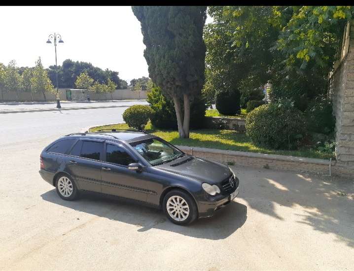 Mercedes C 220, 2001 il, 2.2 L, 348 700 km