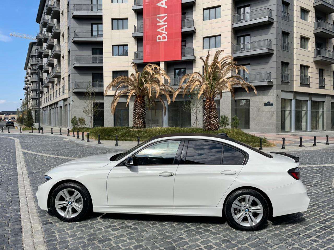 BMW 328, 2016 il, 2.0 L, 93 000 km