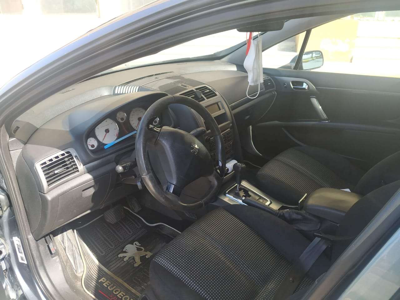 Peugeot 407, 2005 il, 2.2 L, 300 000 km