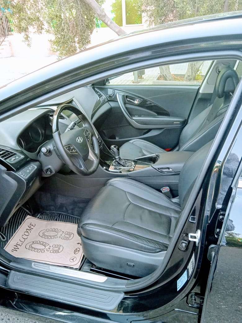 Hyundai Grandeur, 2013 il, 2.4 L, 122 456 km