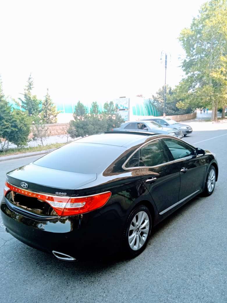 Hyundai Grandeur, 2013 il, 2.4 L, 122 456 km