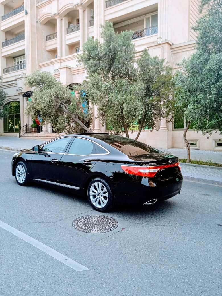 Hyundai Grandeur, 2013 il, 2.4 L, 122 456 km