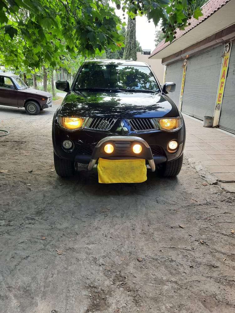 Mitsubishi L200, 2007 il, 2.5 L, 270 730 km