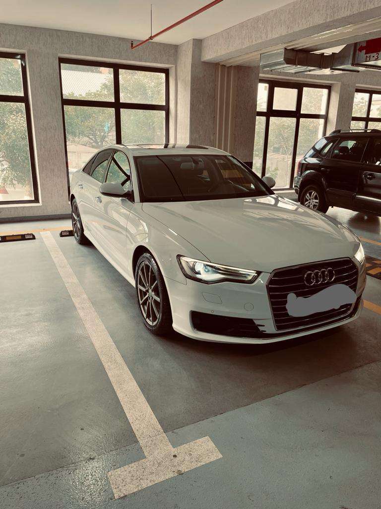 Audi A6, 2015 il, 2.0 L, 96 000 km