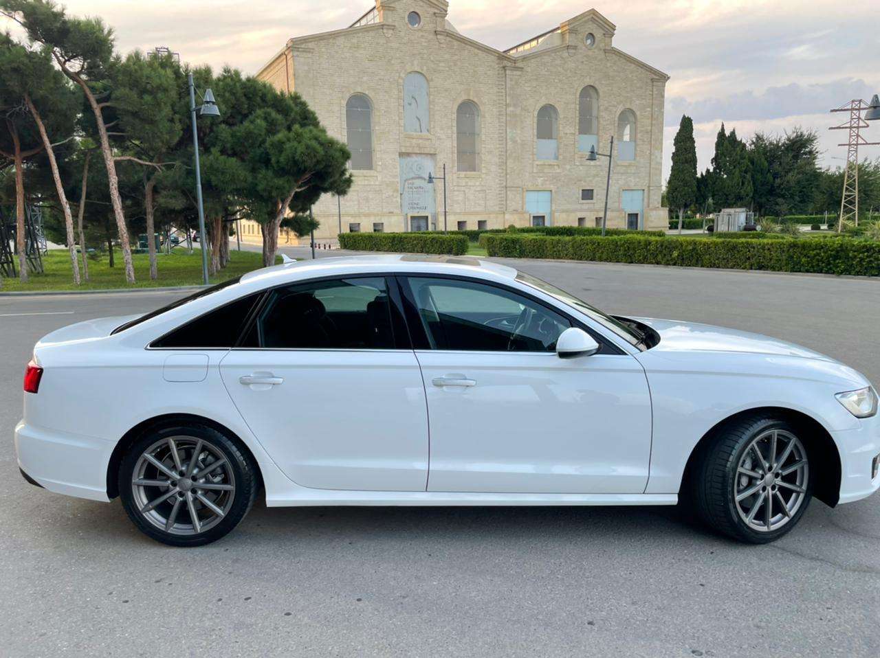 Audi A6, 2015 il, 2.0 L, 96 000 km