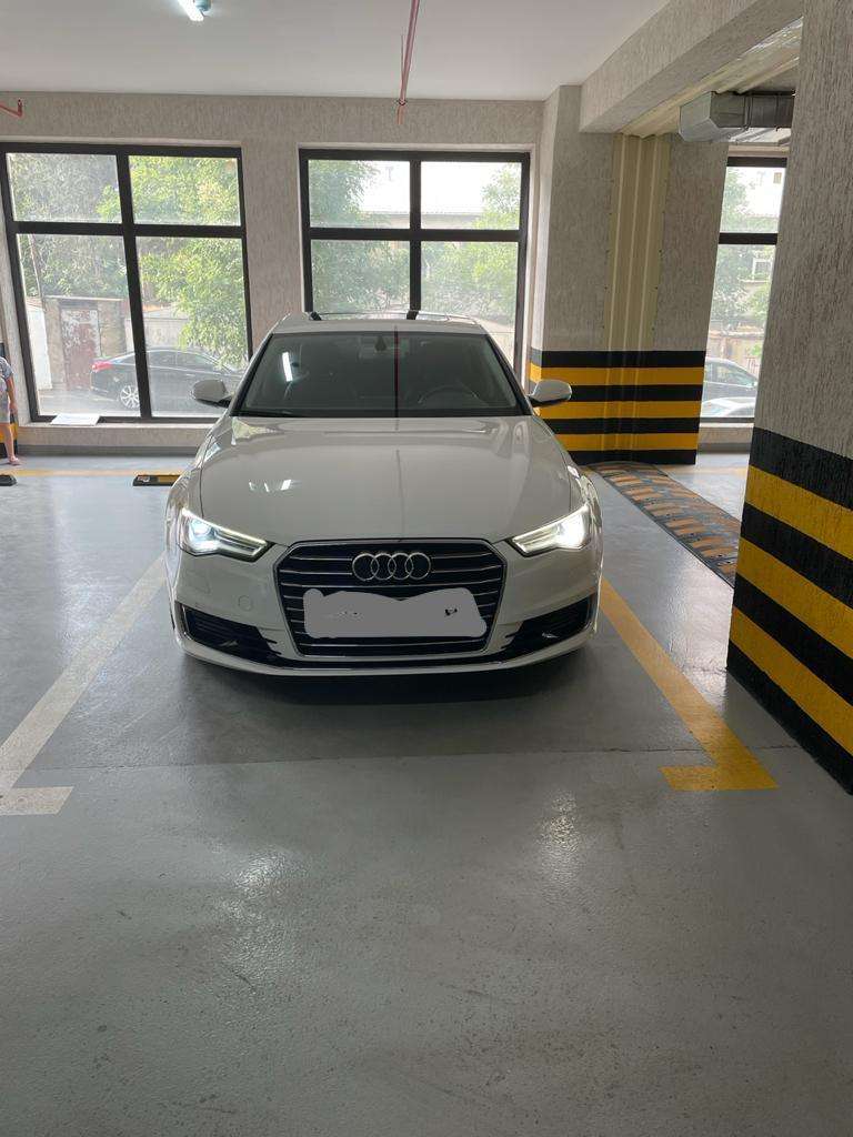 Audi A6, 2015 il, 2.0 L, 96 000 km