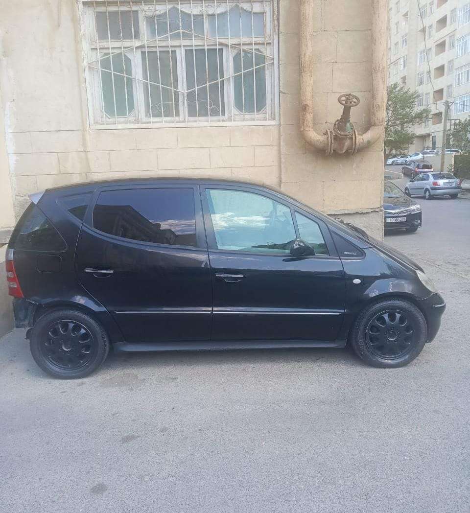 Mercedes A 160, 2002 il, 1.6 L, 180 000 km