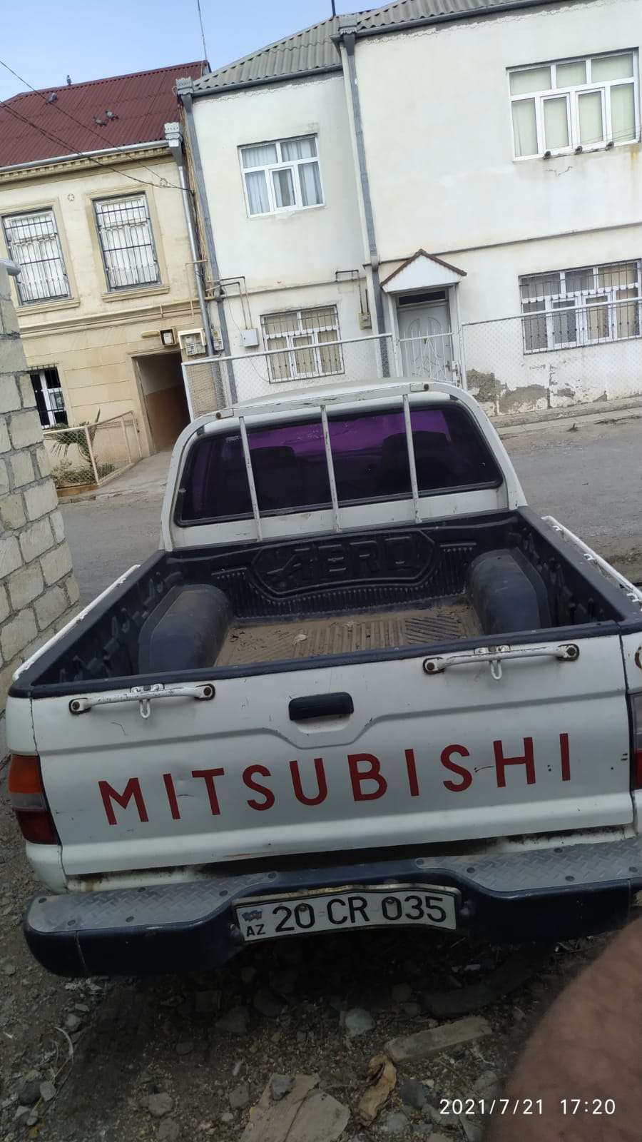 Mitsubishi L200, 2004 il, 2.0 L, 350 000 km