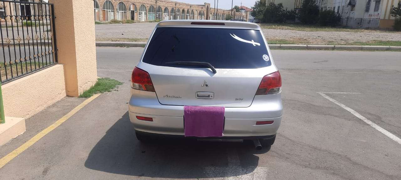 Mitsubishi Airtrek, 2001 il, 2.4 L, 123 500 km