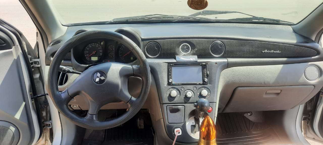 Mitsubishi Airtrek, 2001 il, 2.4 L, 123 500 km