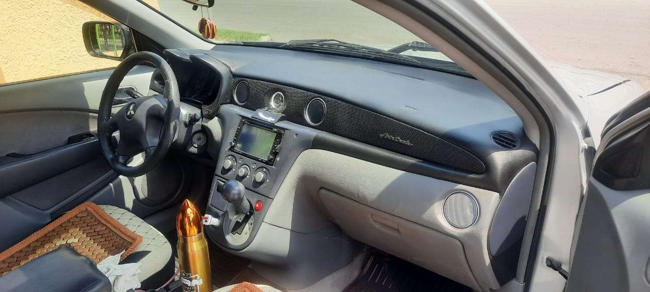 Mitsubishi Airtrek, 2001 il, 2.4 L, 123 500 km