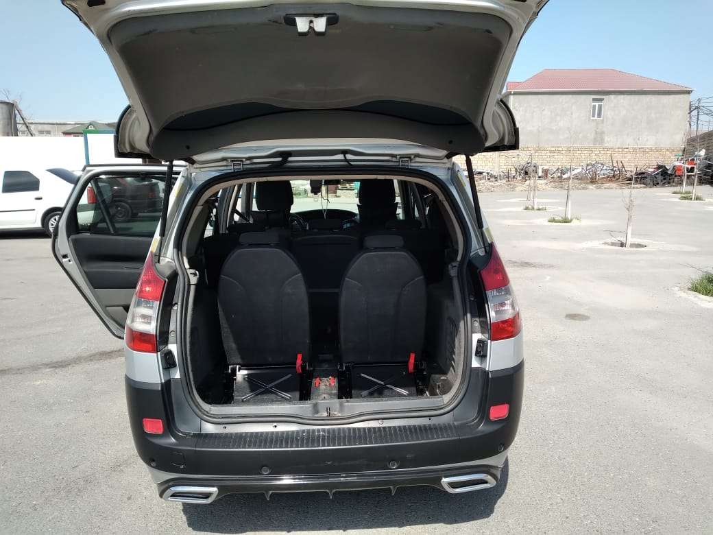 Renault Scenic, 2005 il, 1.5 L, 308 000 km