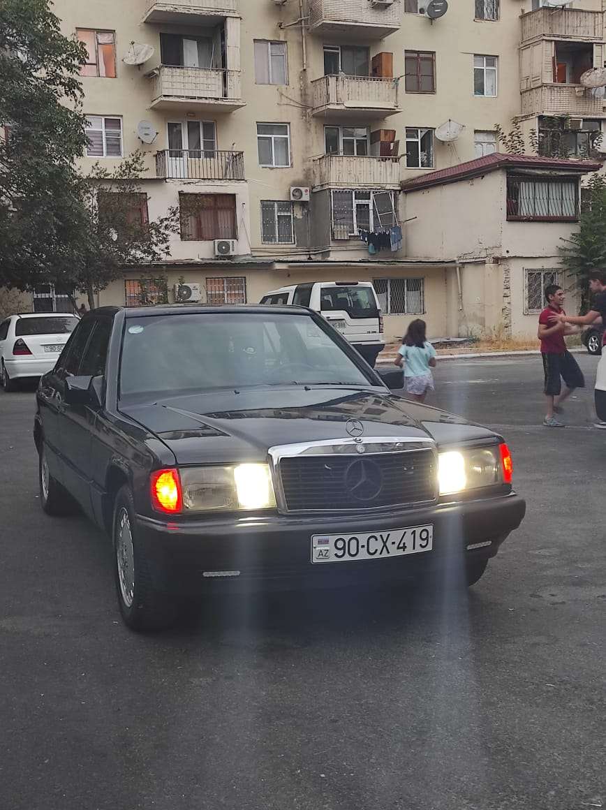 Mercedes 190, 1991 il, 2.0 L, 287 840 km
