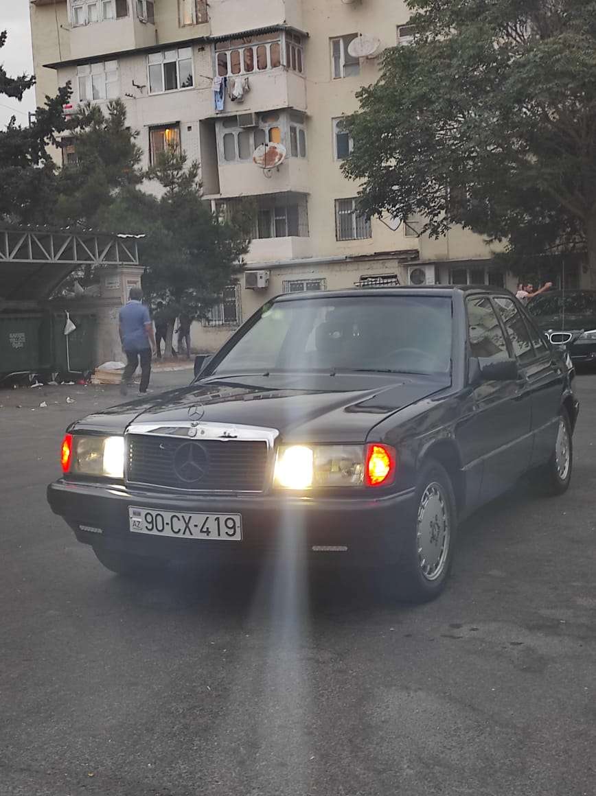 Mercedes 190, 1991 il, 2.0 L, 287 840 km