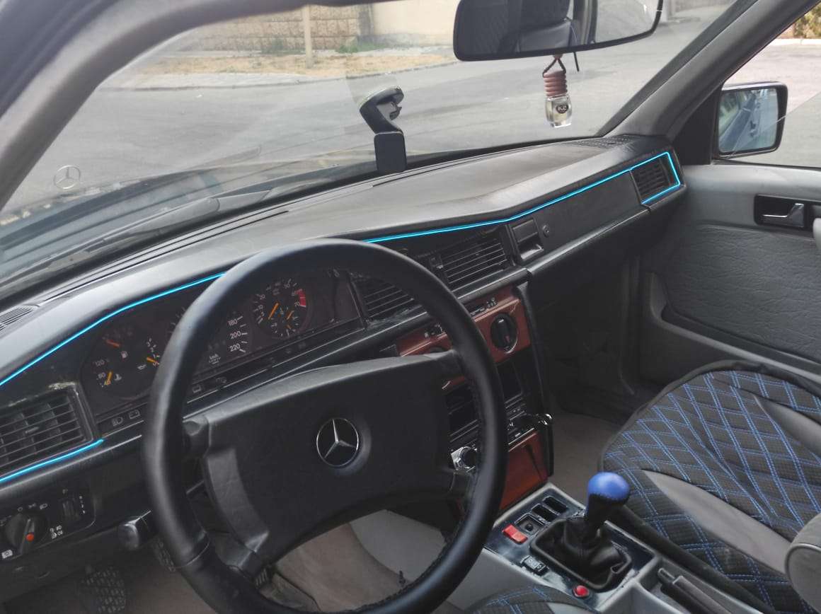 Mercedes 190, 1991 il, 2.0 L, 287 840 km