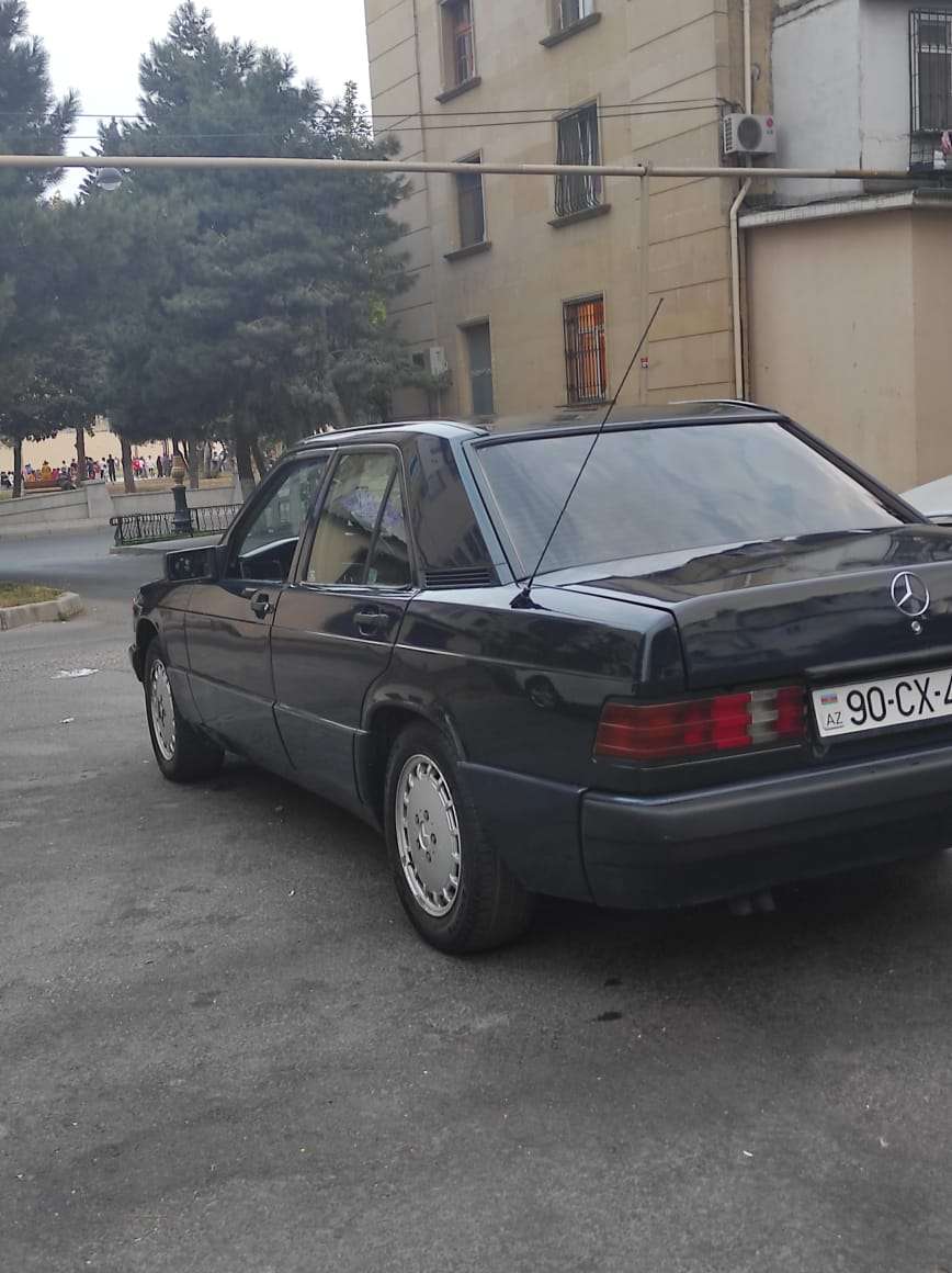 Mercedes 190, 1991 il, 2.0 L, 287 840 km