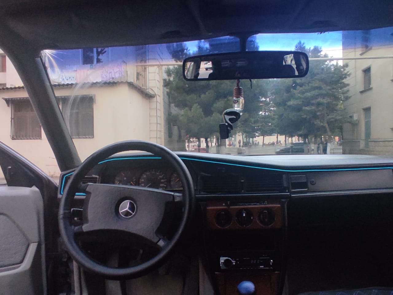 Mercedes 190, 1991 il, 2.0 L, 287 840 km