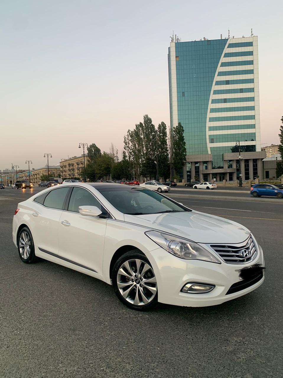 Hyundai Azera, 2013 il, 2.4 L, 185 000 km