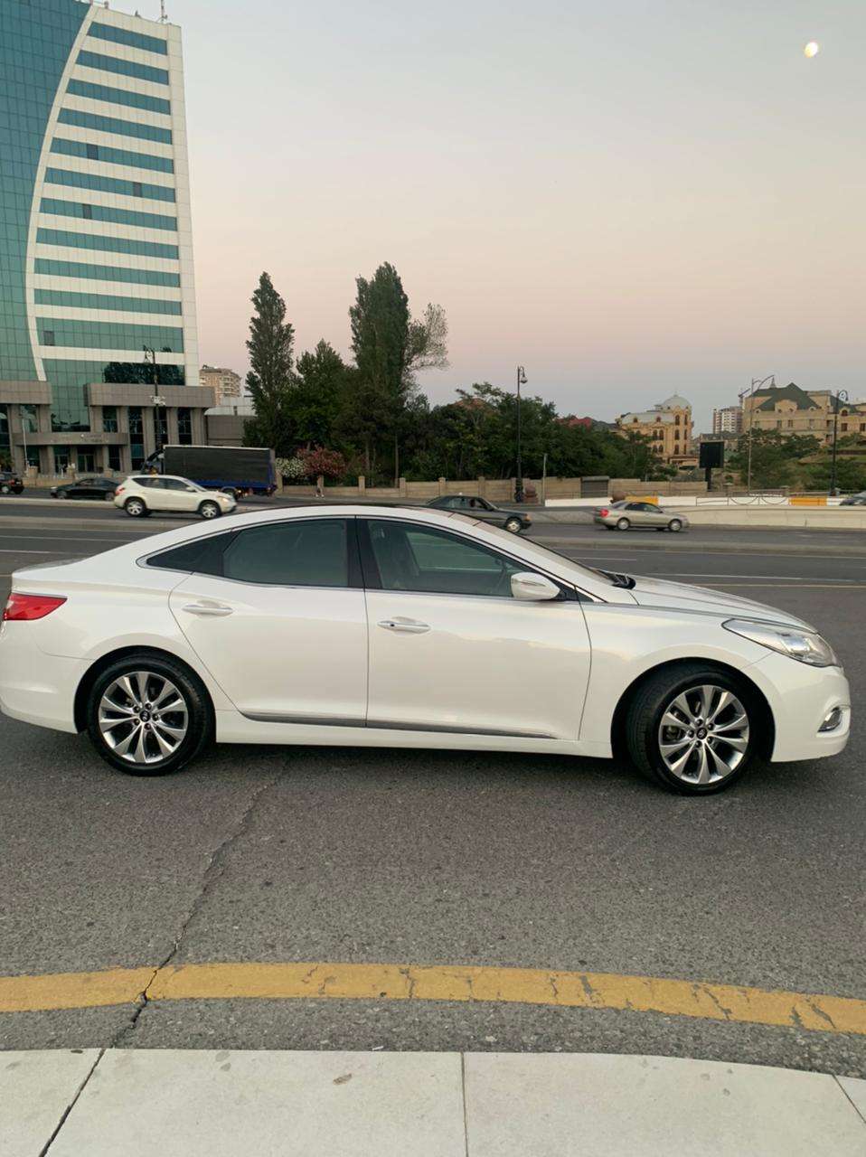 Hyundai Azera, 2013 il, 2.4 L, 185 000 km