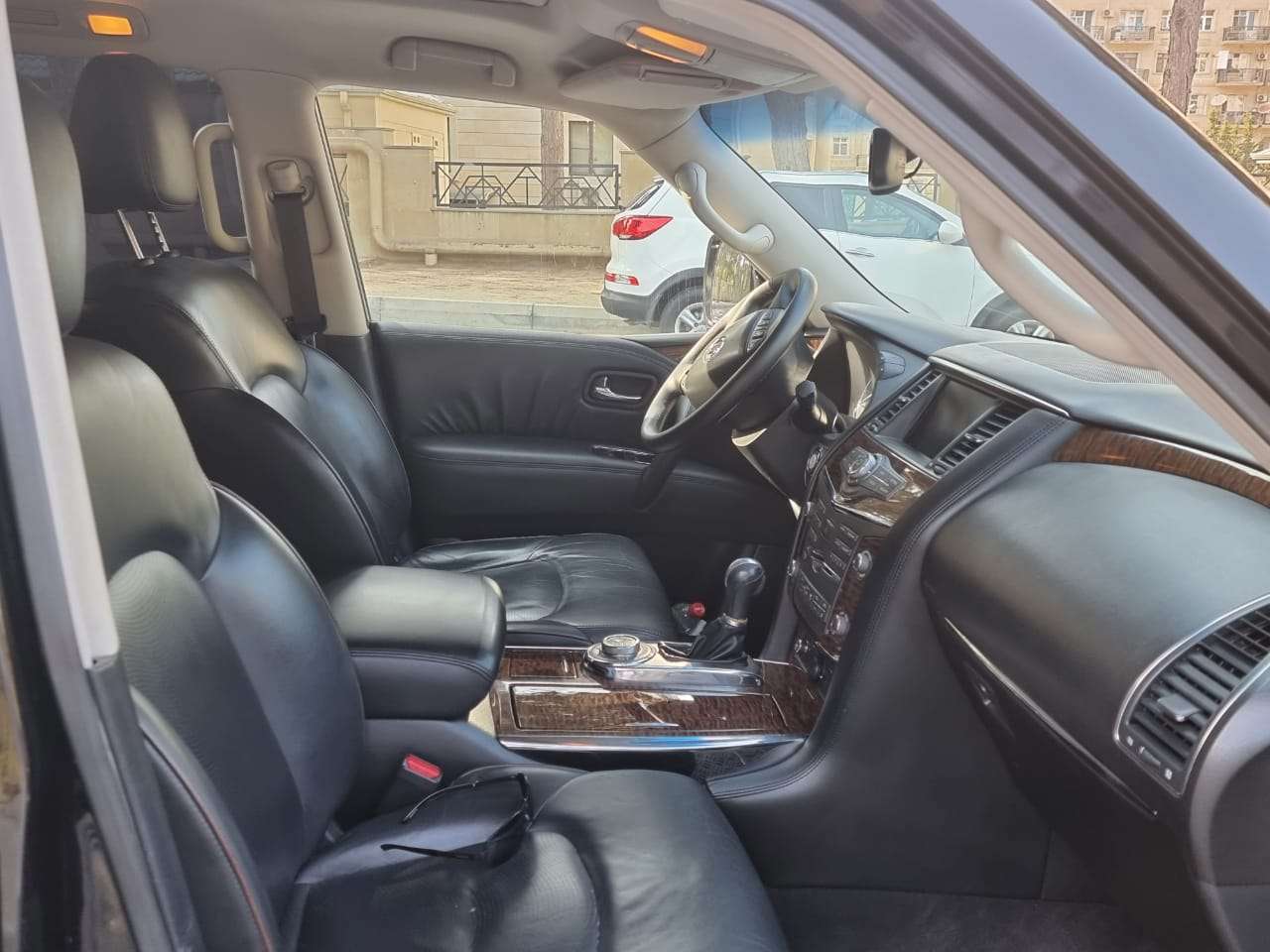 Nissan Patrol, 2010 il, 5.6 L, 190 000 km