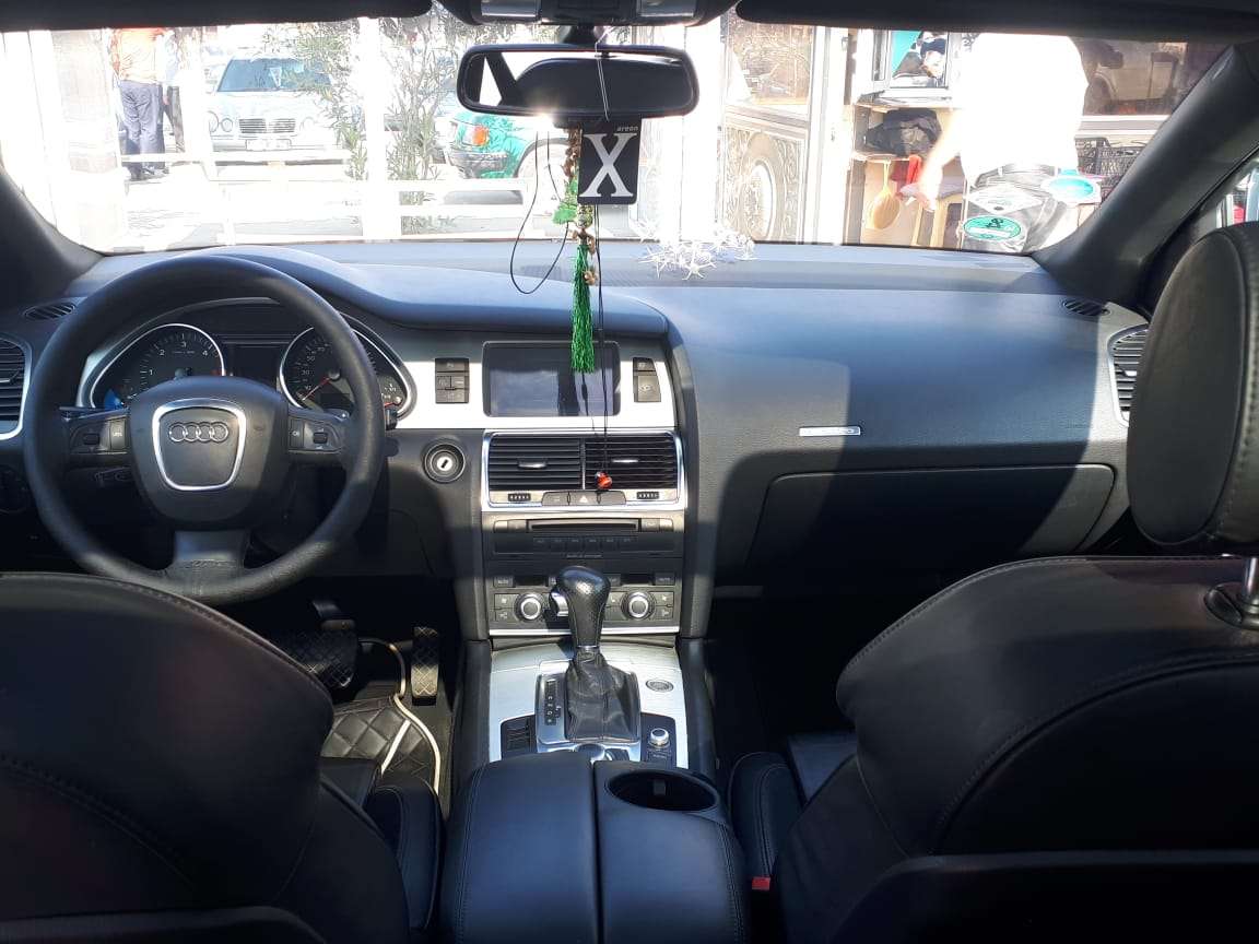 Audi Q7, 2008 il, 3.0 L, 280 000 km