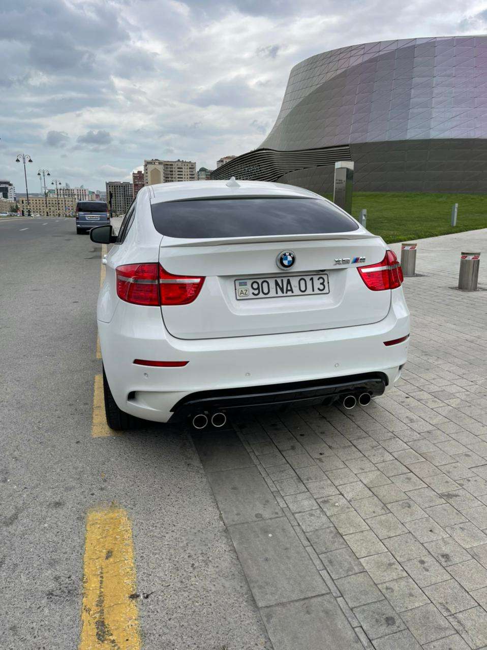 BMW M6, 2010 il, 4.4 L, 225 000 km
