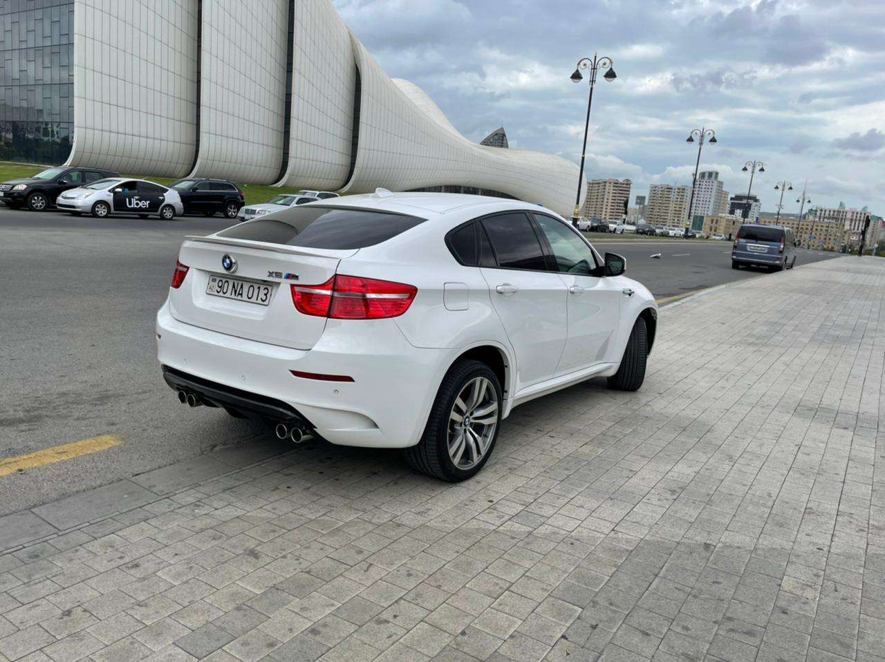 BMW M6, 2010 il, 4.4 L, 225 000 km
