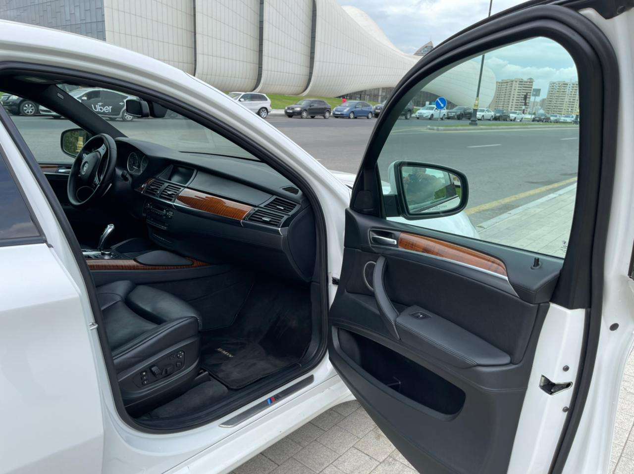 BMW M6, 2010 il, 4.4 L, 225 000 km