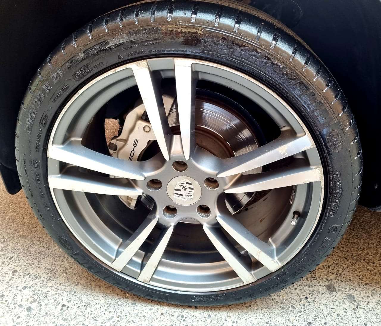 Porsche Cayenne, 2005 il, 4.5 L, 179 000 km