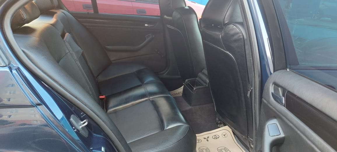 BMW 320, 2000 il, 2.2 L, 393 000 km