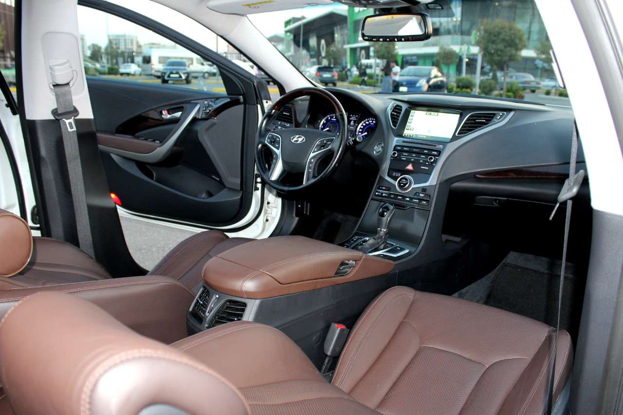 Hyundai Grandeur, 2014 il, 2.4 L, 48 500 km